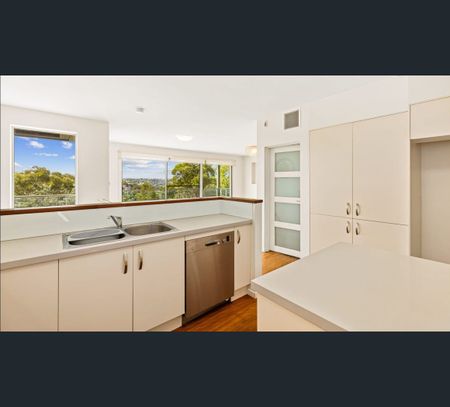 1/35 Earle Street, Cremorne, NSW 2090 - Photo 3