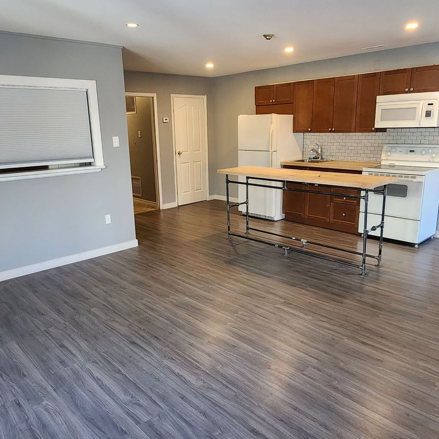 For Lease - 6 Queen Street Unit# B, Innisfil, Ontario - Photo 1