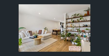 BEACHSIDE BEAUTY! - Photo 4