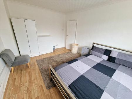 House share to rent - Photo 2