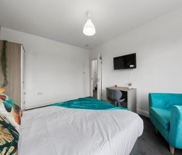 6 bedroom house to rent - Photo 3