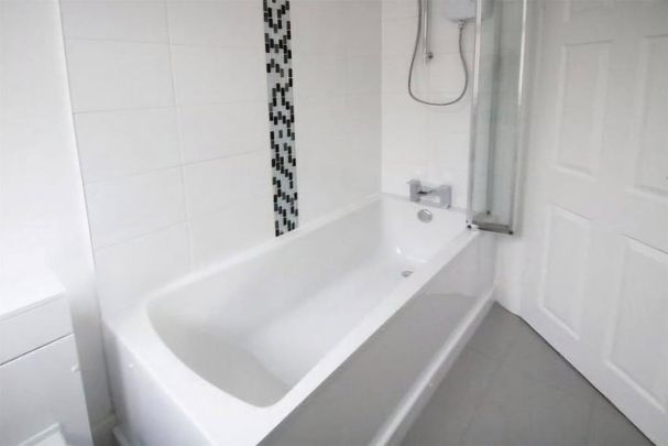 3 bedroom bungalow to rent - Photo 1