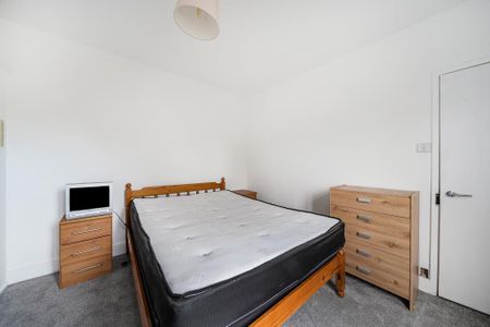 5 bedroom terraced house to rent - Photo 3