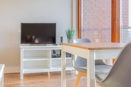 Apt 62 James Clow, 42 Pilot Street, Belfast, BT1 3EP - Photo 2