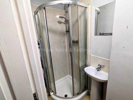 High Street, Lincoln, LN5 - Photo 5