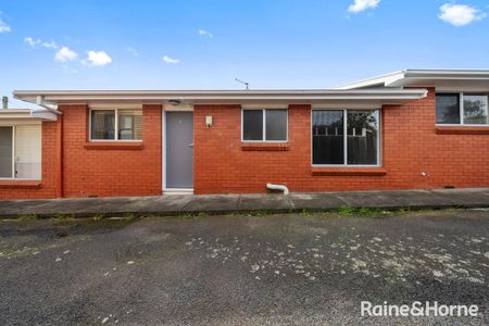 2/25 Hope Street, New Town, TAS 7008 - Photo 3