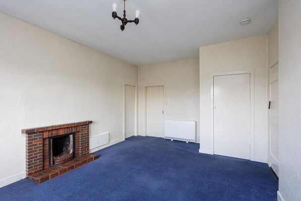 3 bedroom flat to rent - Photo 1
