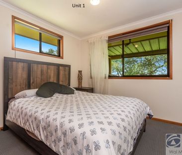 LOW MAINTENANCE BRICK AND TILE DUPLEX - Photo 5