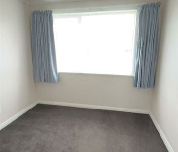 Warm, Modern 3-Bedroom Home - Taupiri - Photo 4