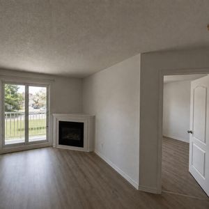 6 Rue Victoria (Hull) Bel Appartement De Deux Chambres - Photo 2