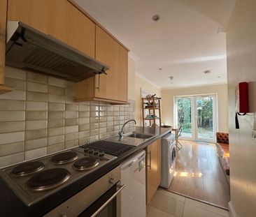 1 bedroom in a house share to rent - Photo 6