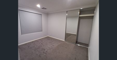 Riverton Gem: Comfortable, Low-Maintenance Home Perfect for Families - Photo 5