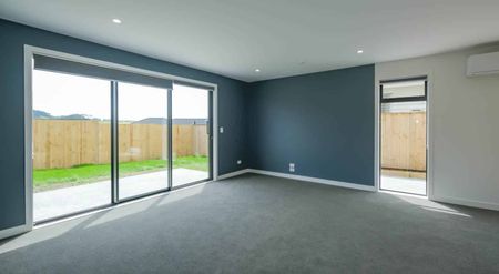 As new in central Milldale - Photo 3