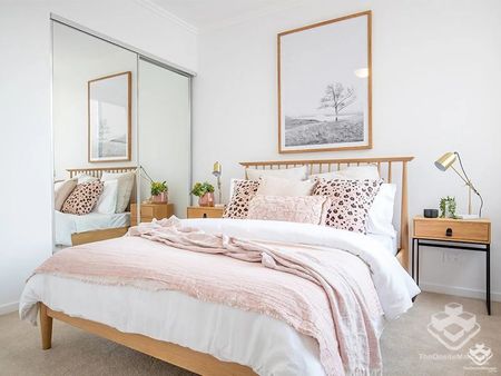 Robina’s Contemporary Gem – Terrace Living with Supreme Comfort and Lifestyle Appeal - Photo 2