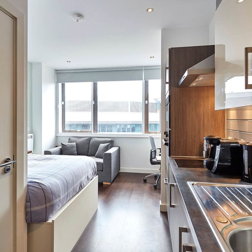 Apt 45, Piccadilly Residence - Photo 1