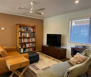 Holland Park West - Photo 2
