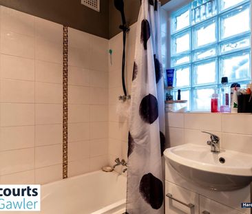 9 Leslie Street, Elizabeth East SA 5112 - House For Rent | Domain - Photo 6