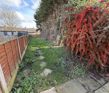 4 bedroom terraced house to rent - Photo 3