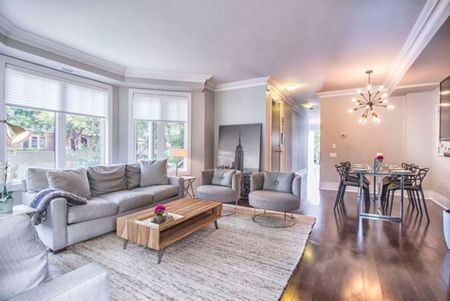 For Lease - 111A Bernard Avenue, Toronto, Ontario - Photo 2