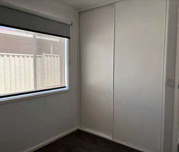 Charming Family Home in Meadow Heights - Photo 3