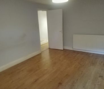 1 Bed Flat, Ladbroke Grove, W10 - Photo 5