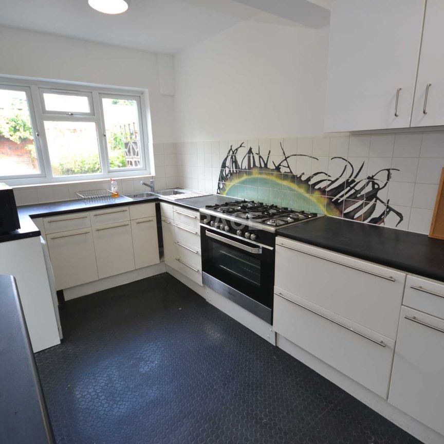 Swainstone Road, Reading, Berkshire, RG2 0DX - Photo 1