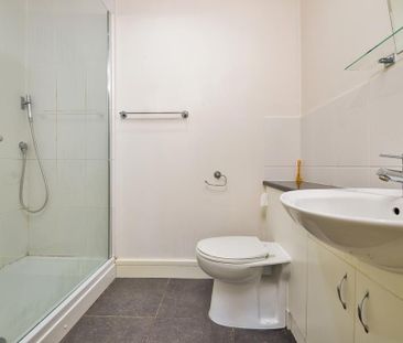 2 bedroom apartment to rent - Photo 6