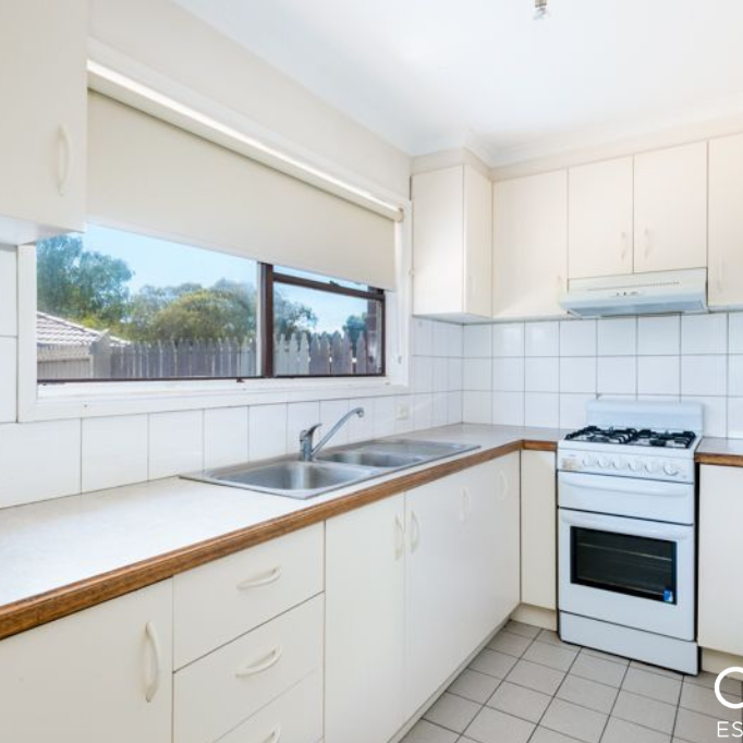 54 Endeavour Drive, Cranbourne North - Photo 1