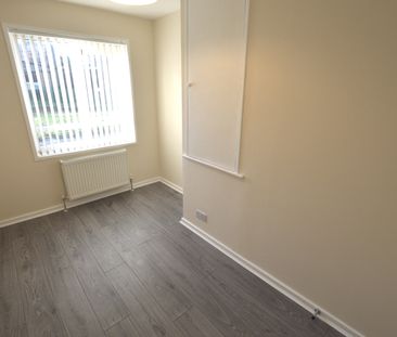 Tithe Barn Way, Woodhouse, Sheffield, S13 - Photo 2