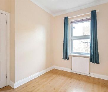 4 bedroom terraced house to rent - Photo 2