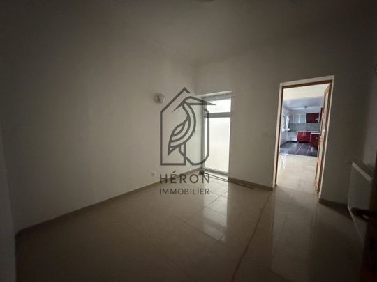 Appartement type 2 avec cour - 150m métro - Photo 1