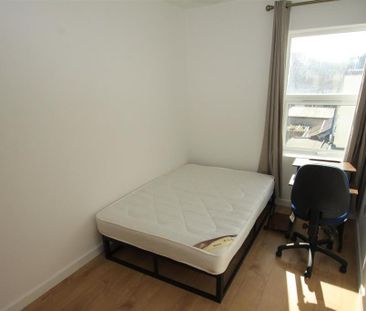 1 bedroom in a house share to rent - Photo 6