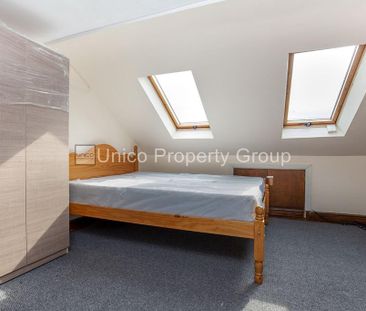 6 bedroom terraced house to rent - Photo 2