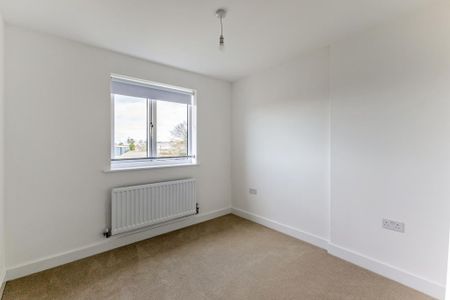 3 bedroom semi-detached house to rent - Photo 2