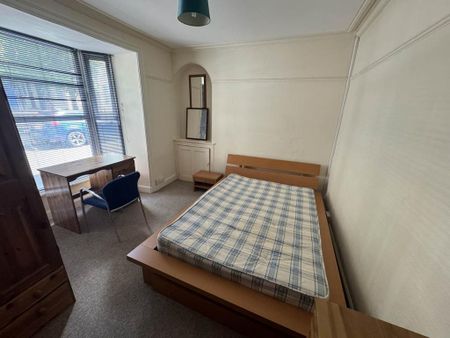 5 bedroom house to rent - Photo 2