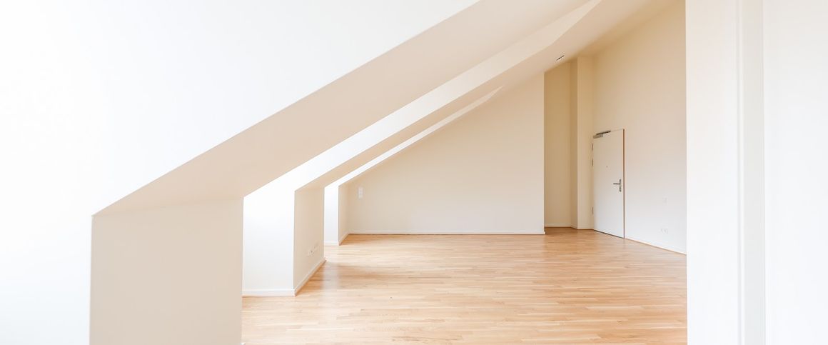 Historische Fassade trifft auf modernen Wohnraum! Traumhafte 2-Zi.-Wohnung auf 89m² mit EBK! - Foto 1