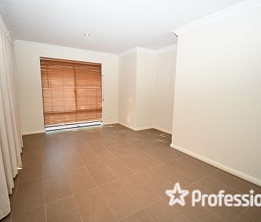 1 Grasstree Road, Wannanup WA 6210 - Photo 6