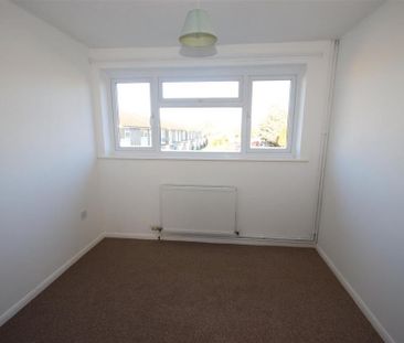 2 bedroom maisonette to rent - Photo 4