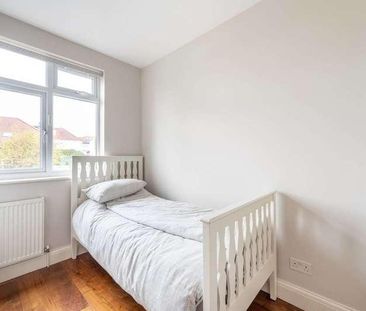 Lennox Gardens, Gladstone, NW10 - Photo 3