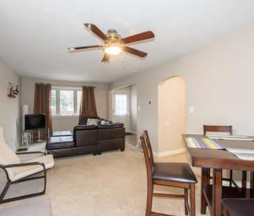 5721 Strathmore Cres, Niagara Falls - 2 Bed + Den House - Photo 1