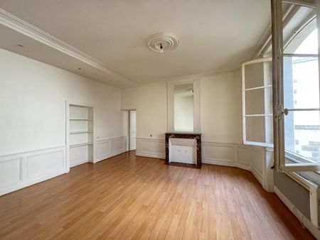 Location Appartement RENNES / Quartier CENTRE - Photo 3