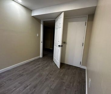 For Lease - 1488 MEADOWBROOK Road Unit# A, Cyrville - Carson Grove ... - Photo 2