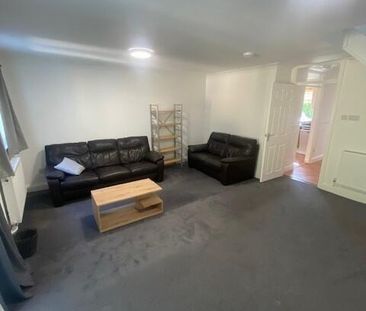 4 bedroom house to rent - Photo 2