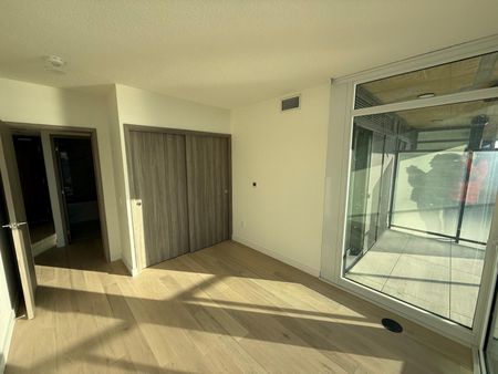 For Lease - 3 Concord Cityplace Way, Toronto, Ontario - Photo 4