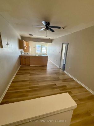 108 Mississaga Street W #D - Photo 1