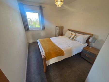 2 bedroom flat to rent - Photo 5