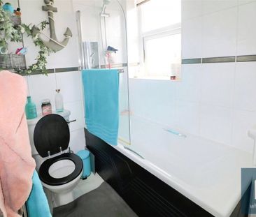 Vale Street, Brighouse, HD6 - Photo 1