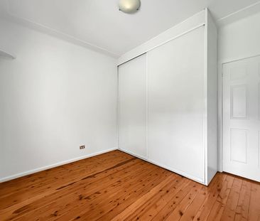 Spacious Four Bedroom Family Home in Bass Hill - Photo 4