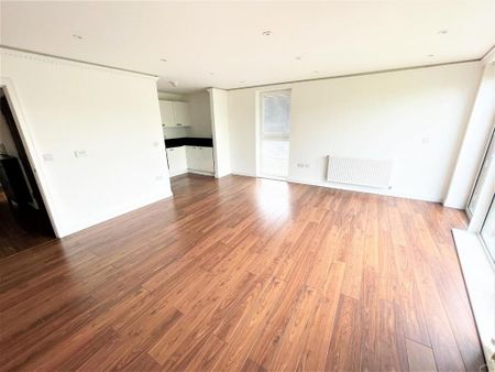 3 bedroom apartment to rent - Photo 3