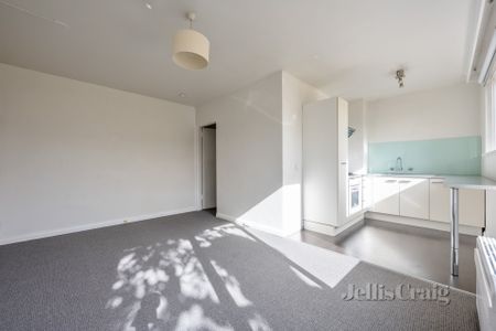 5/24 Hawksburn Road, South Yarra - Photo 3